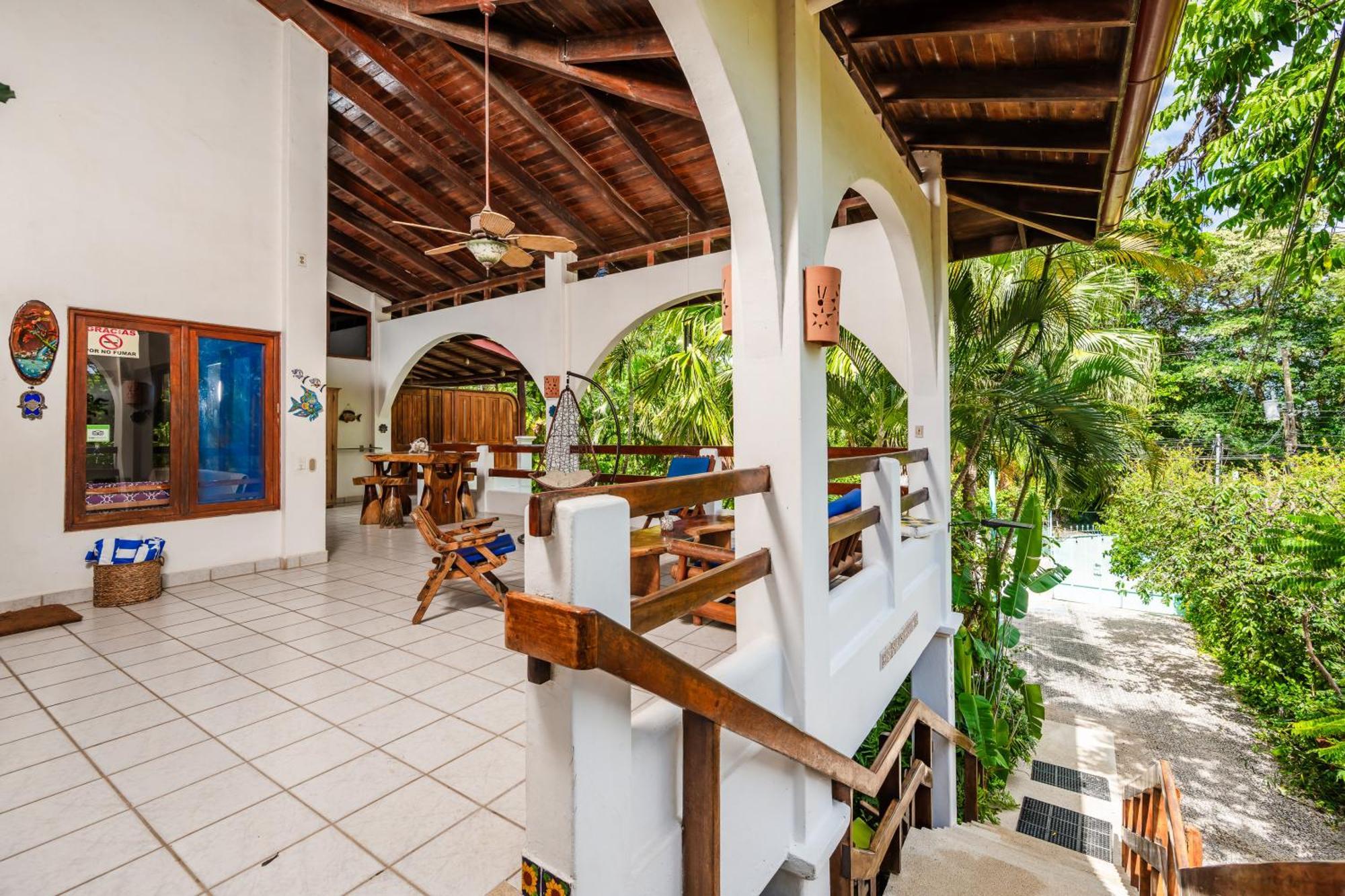 Casa Sueca Hotel - At The Beach Тамариндо Екстериор снимка
